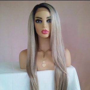 Sandy blonde lace front wig brand new never worn